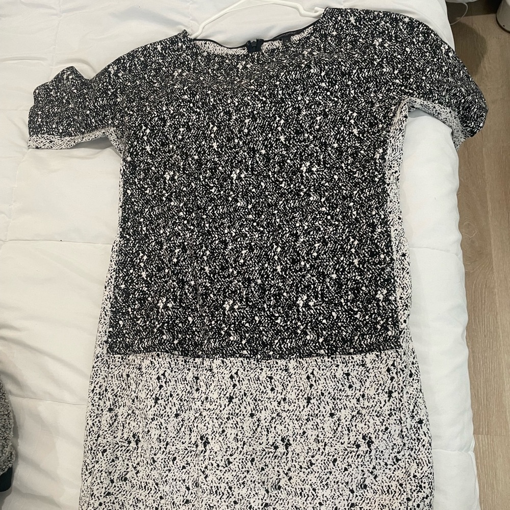 Black and white speckled dress -size 4 - Banana Republic